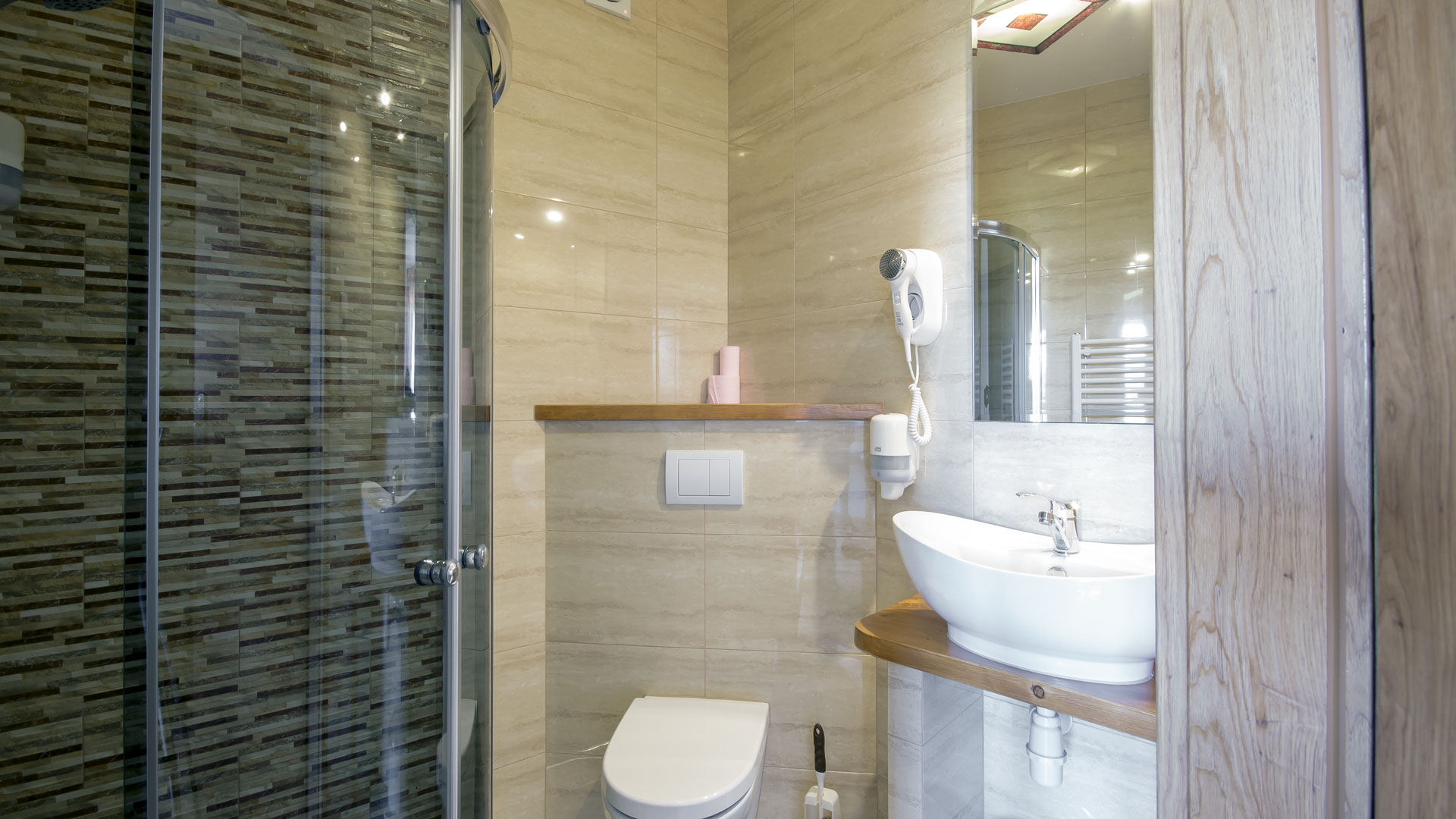 Tenniseväljak Montenerero Resort & Spa-s külalistele